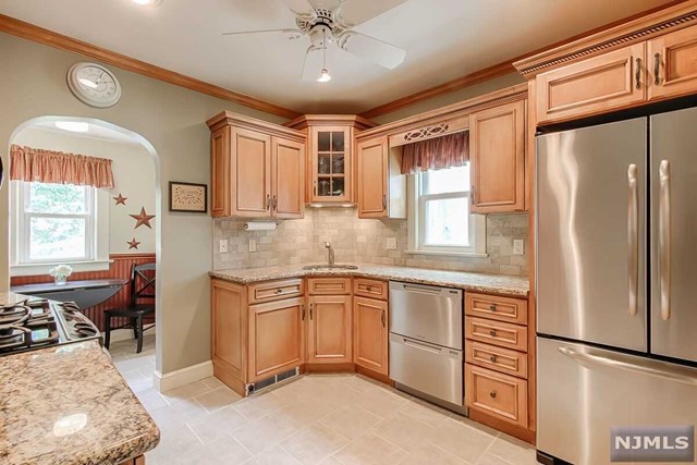 For Sale: 11 Academy Rd Morris Plains, NJ 07950