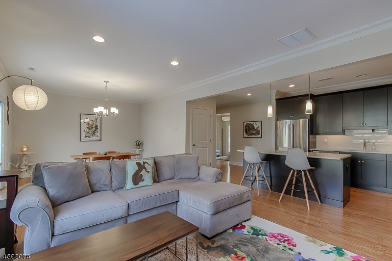 25 Maxwell Ct
