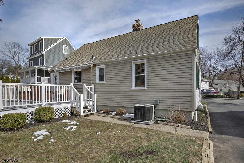11 Phoenix Ave
