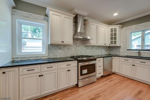 68 Alexandria Rd