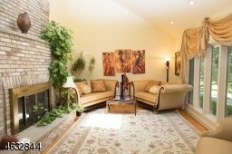 For Sale: 6 Briarwood Ln Morristown, NJ 07960