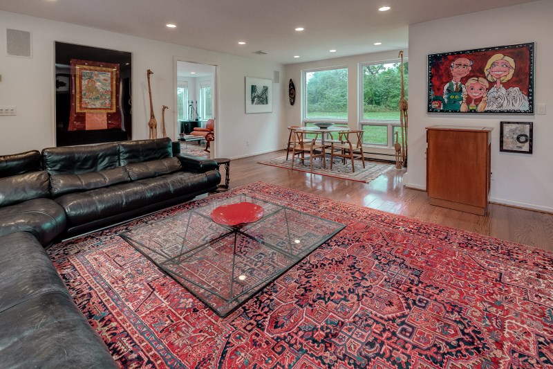 8 Melrose Ln