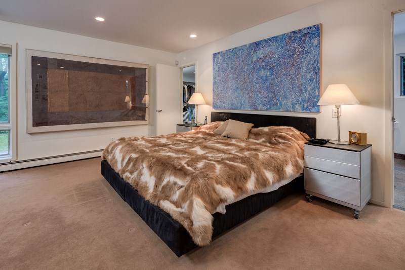 8 Melrose Ln