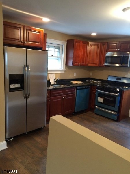 54 Springbrook Dr