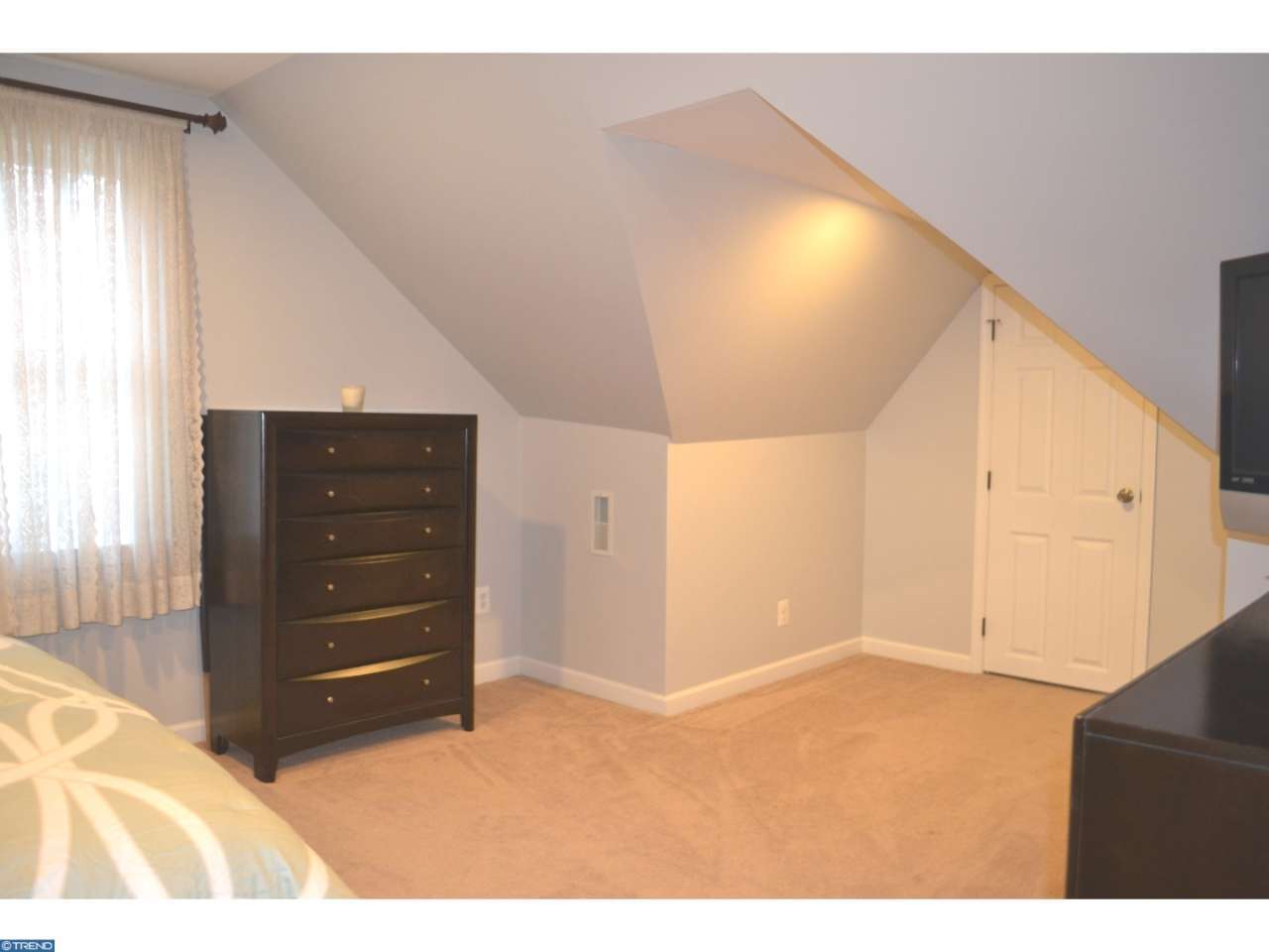 1216 Maple Ave