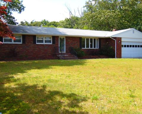 7 Woodvale Ct