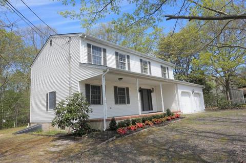 16 Azalea Ct