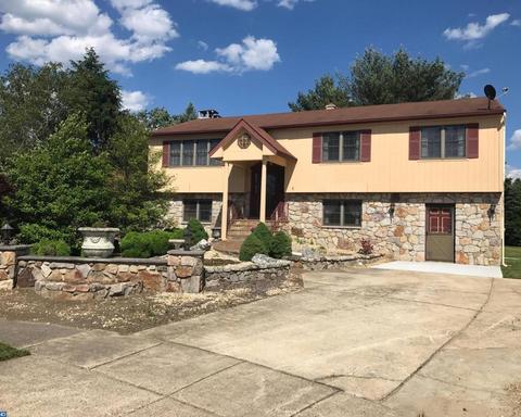 6 Split Rail Ct
