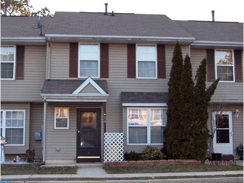 7 Tyler Ln