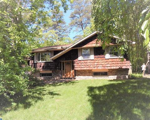7 Tyler Ln