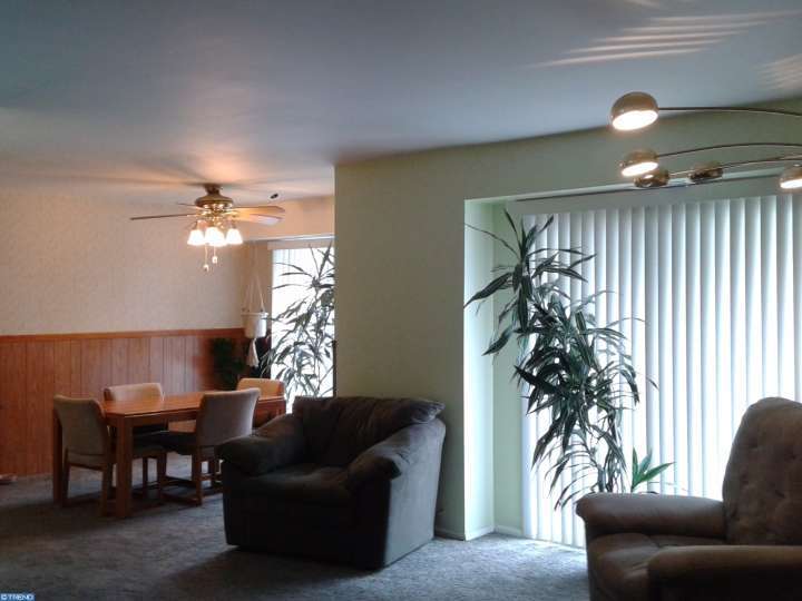 For Sale: 275 Green St #4B8 Beverly, NJ 08010