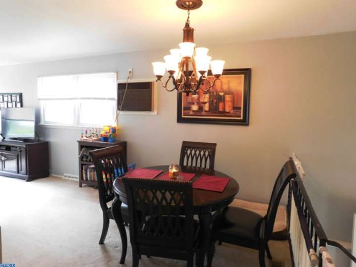 For Sale: 18 Woodbrook Rd Blackwood, NJ 08012