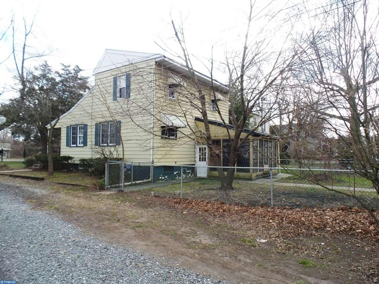 612 Salem Ave