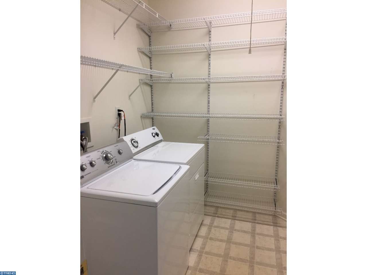 111 Chamber Ln