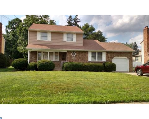 221 Roberts Ave