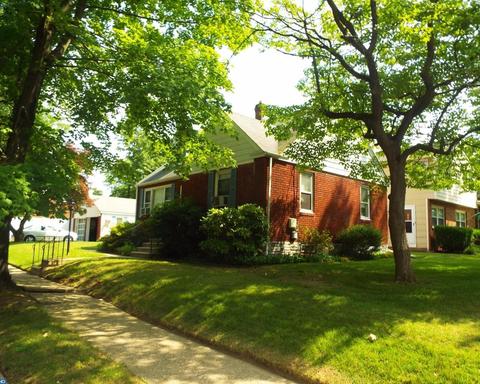 529 Maple Ave
