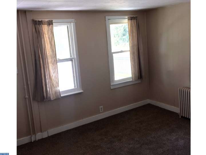 For Sale: 513 Marne Hwy Hainesport, NJ 08036