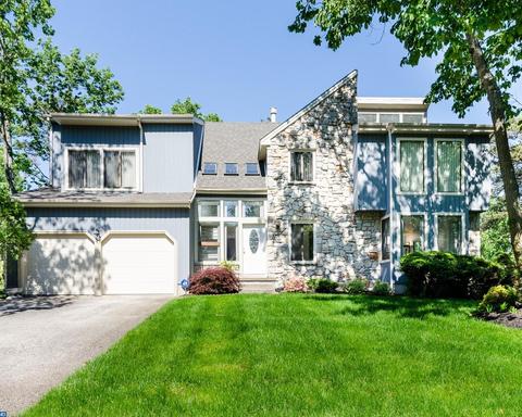 5 Whyte Dr