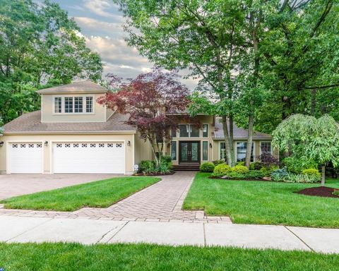 5 Whyte Dr