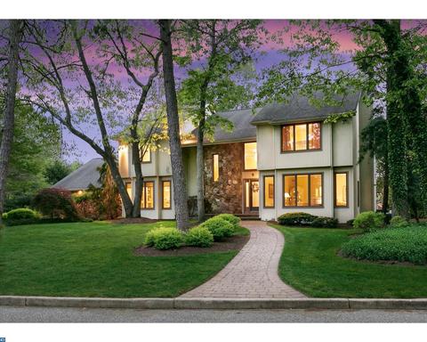 17 Thomas Eakins Way