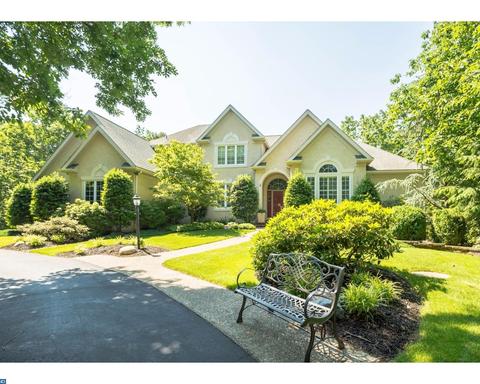17 Thomas Eakins Way