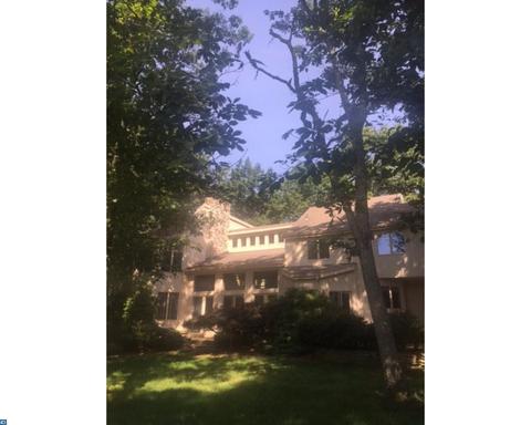 17 Thomas Eakins Way