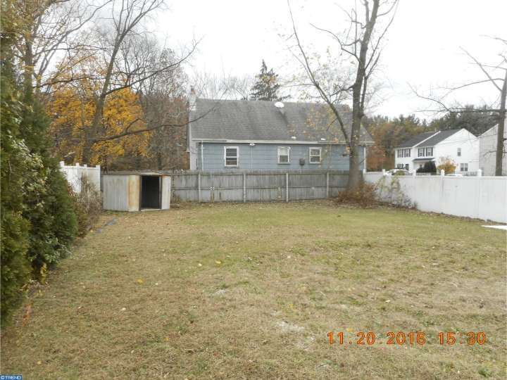 32 Gloucester Ave