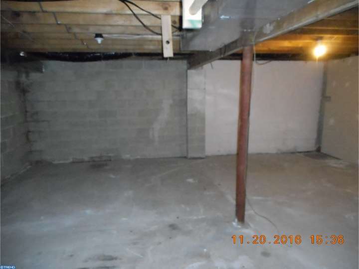 32 Gloucester Ave
