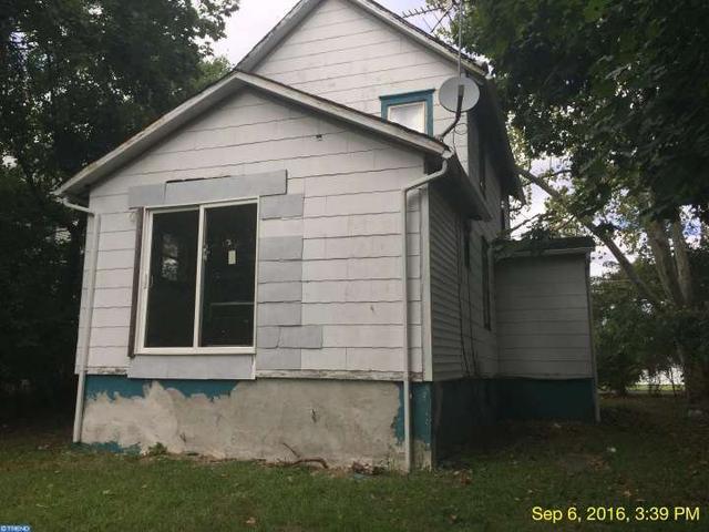 32 Gloucester Ave