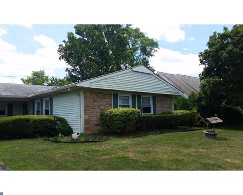 9 New Pond Ln