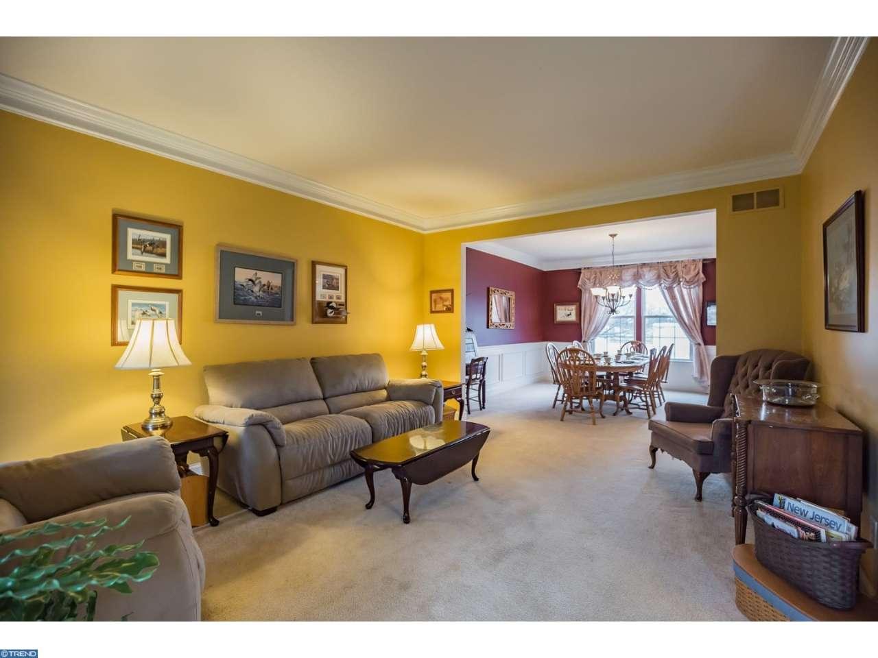 14 Calvert Ln