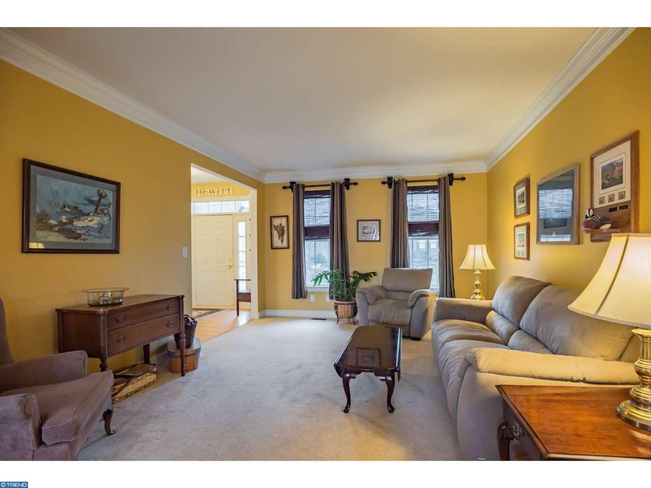 14 Calvert Ln