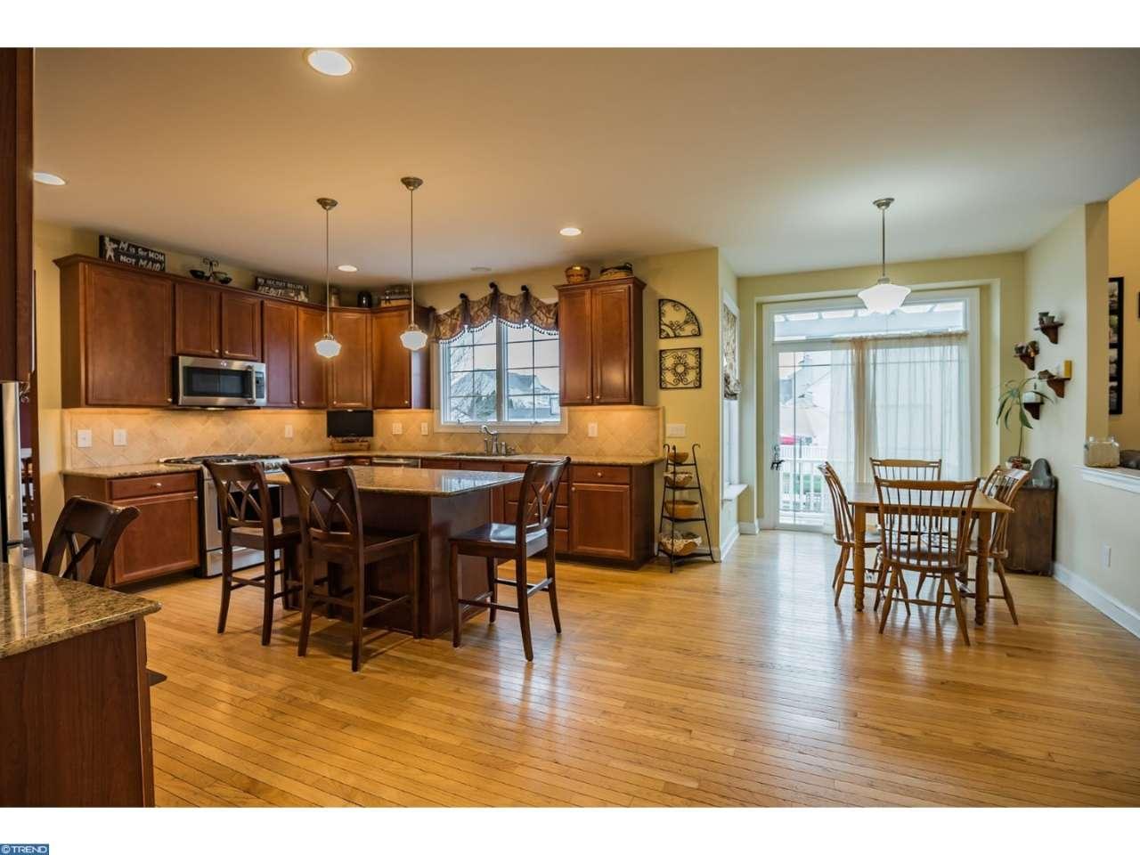 14 Calvert Ln