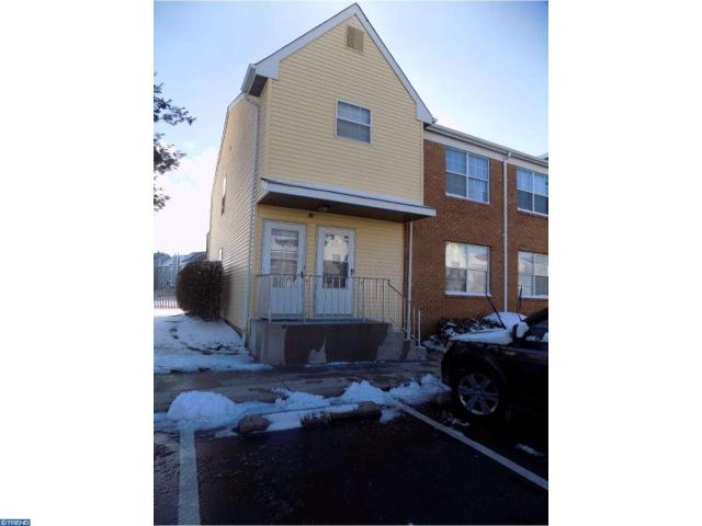 16 Budd St