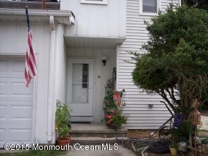 33 Bolton Ln