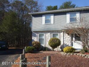 33 Bolton Ln
