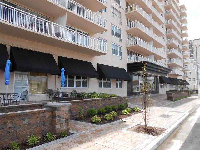 711 Beach Ave #1