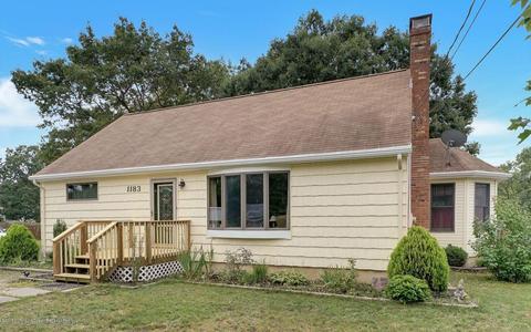 273 Matey Ave