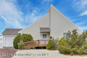 42 Aaron Dr, Manahawkin NJ 08050