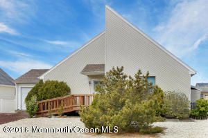 42 Aaron Dr, Manahawkin NJ 08050