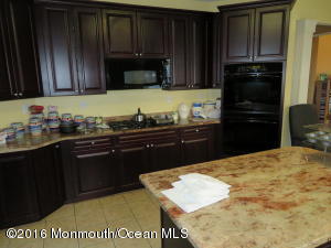 78 Honeysuckle Dr