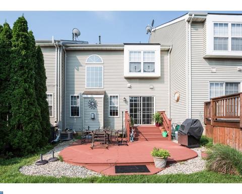 346 Saint Clair Ct