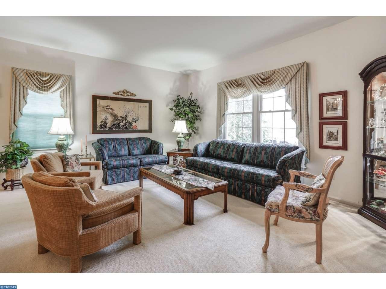 215 Forest Ave