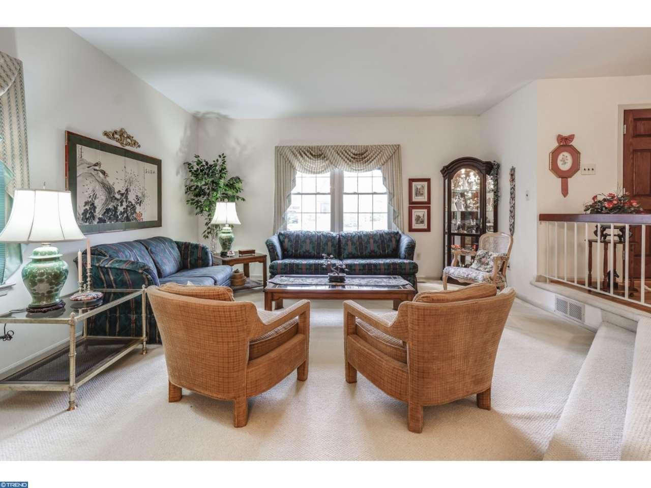 215 Forest Ave