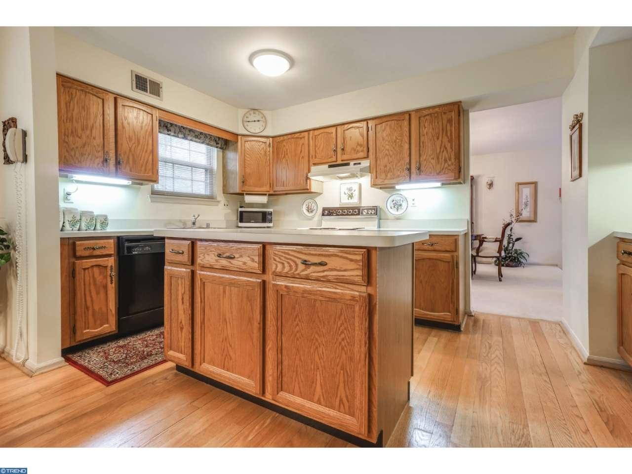 215 Forest Ave