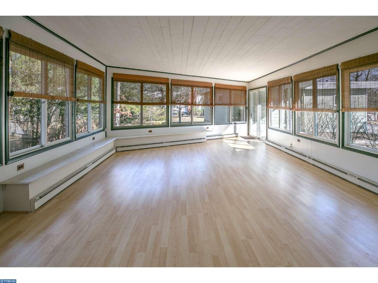 156 Woodlake Dr