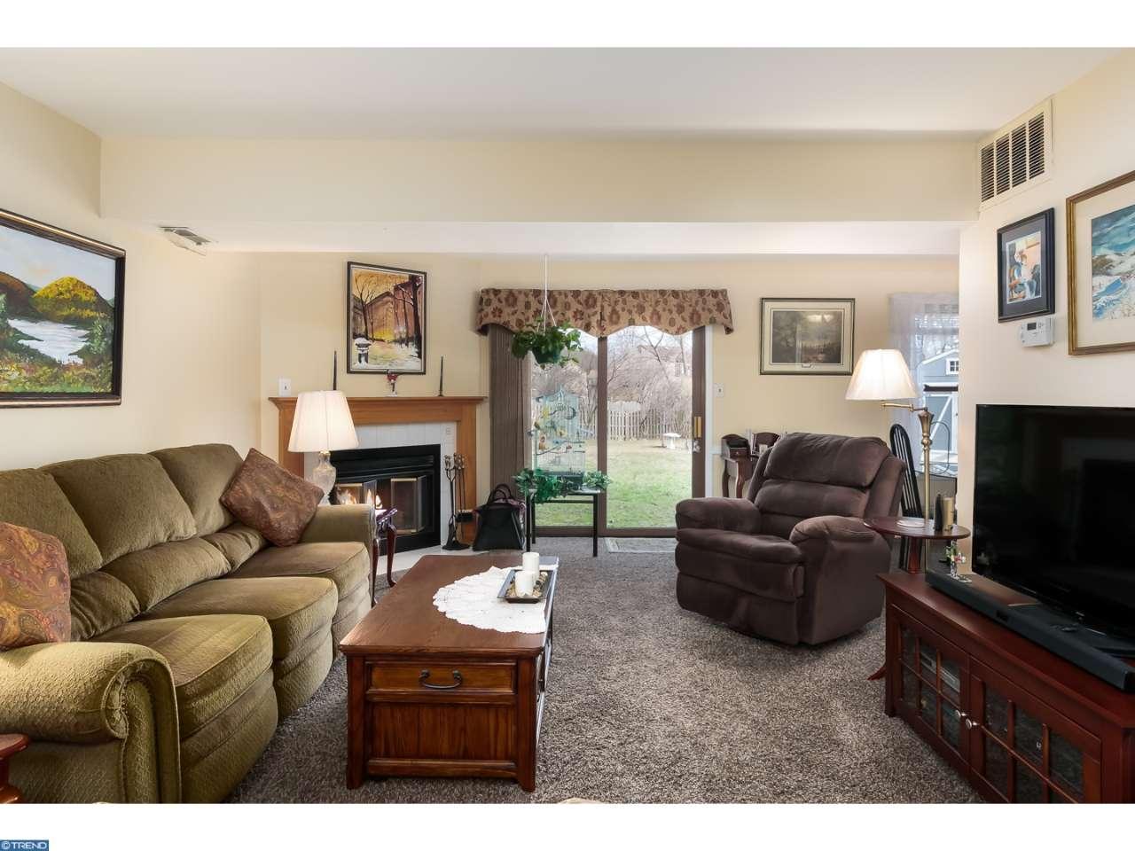 952 Woodlane Rd
