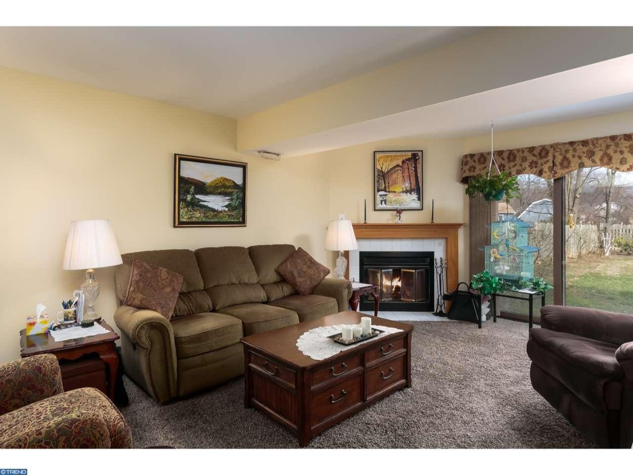 952 Woodlane Rd