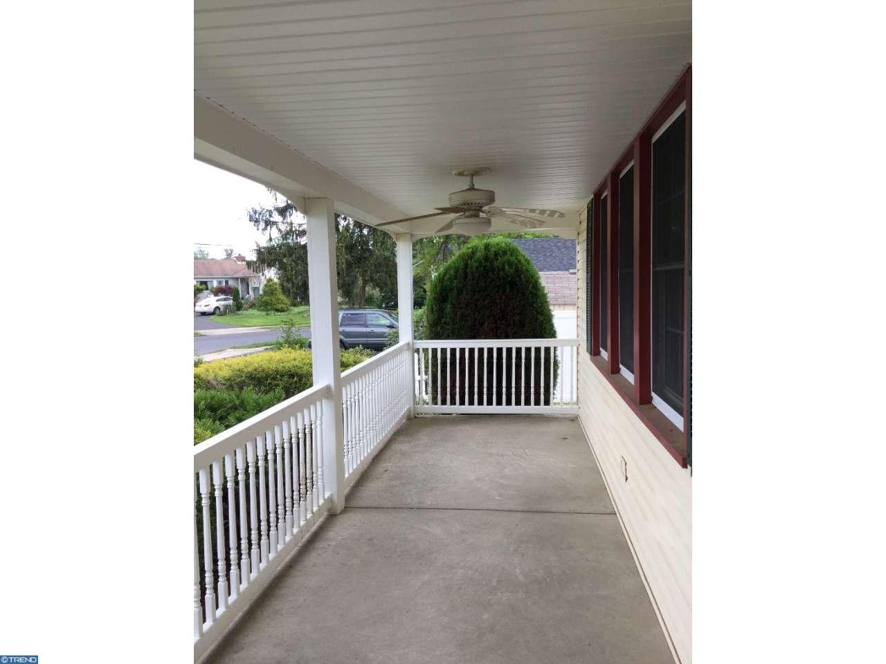 4 Newbury Ln