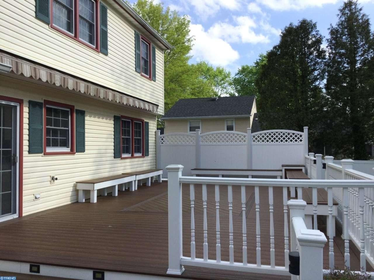 4 Newbury Ln